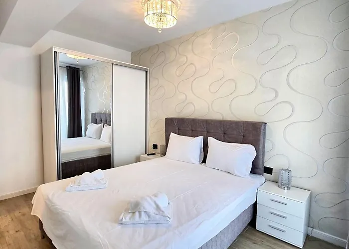 Ricky Endless Summer - Alezzi Infinity Apartment